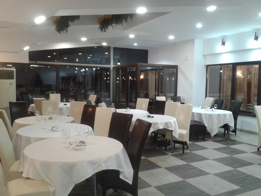 Hotel Zada Predeal Exterior photo